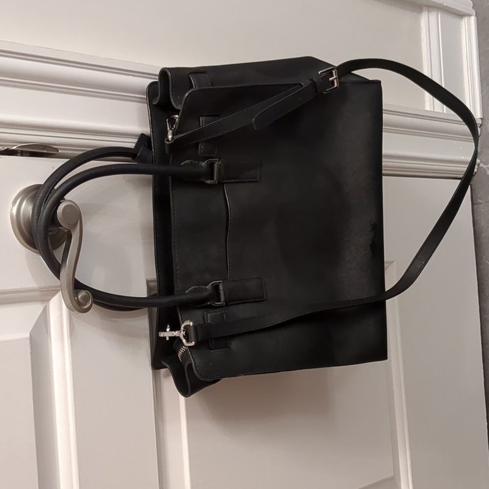 Michael Kors Dillon Satchel in black - Picture 9 of 14